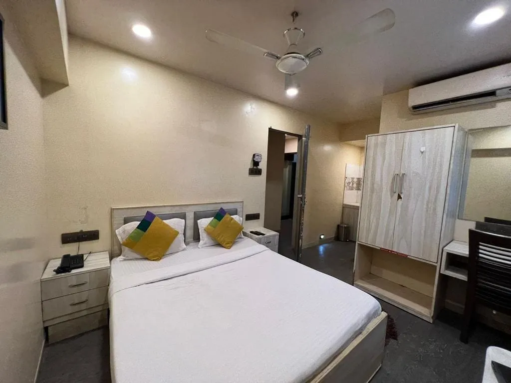 Fully furnished AC room in our executive managed residency near Santacruz Station